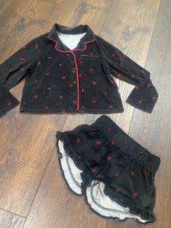 Girls black and red pajamas size 6/7 by Art class #5