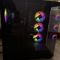 CyberPowerPC - Gaming Desktop - Intel Core i5-14400F - NVIDIA GeForce RTX 5060 8GB - 16GB DDR5 - 1TB PCIe 4.0 SSD - Black