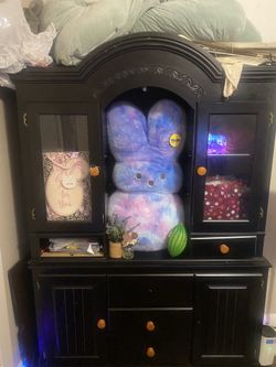 Two Piece Dresser Come Get It Asap!!
