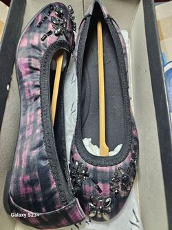 Vera Wang flats