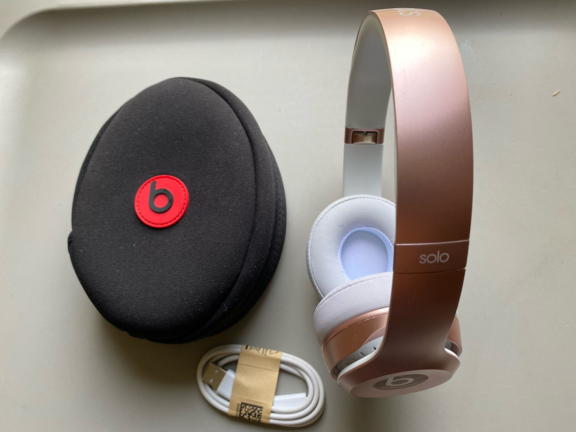 Beats Solo Wireless Headphones
