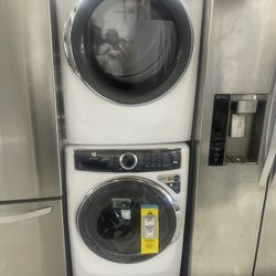 washer dryer electric   electrolux  27 inches 