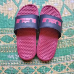 Nike Benassi Signature Kids Slip On Sandals 

