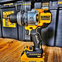 Dewalt 20v DCD1007 HAMMER DRILL BRUSHLESS XR 3SPEED AND BATTERY 5.0 XR  BRAND NEW PRICE FOR BOTH 