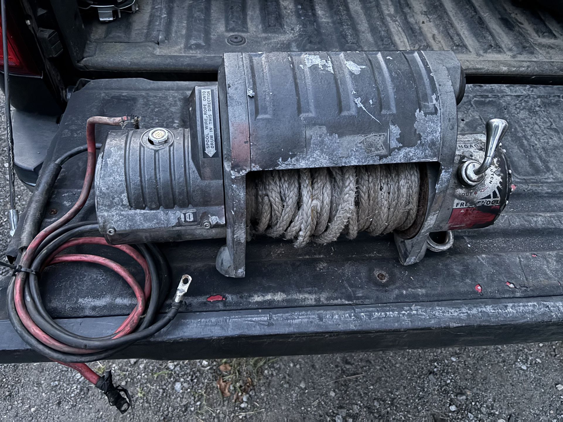 T-max 10,000 Pound Winch W/synthetic Rope Has Wiring And Controller