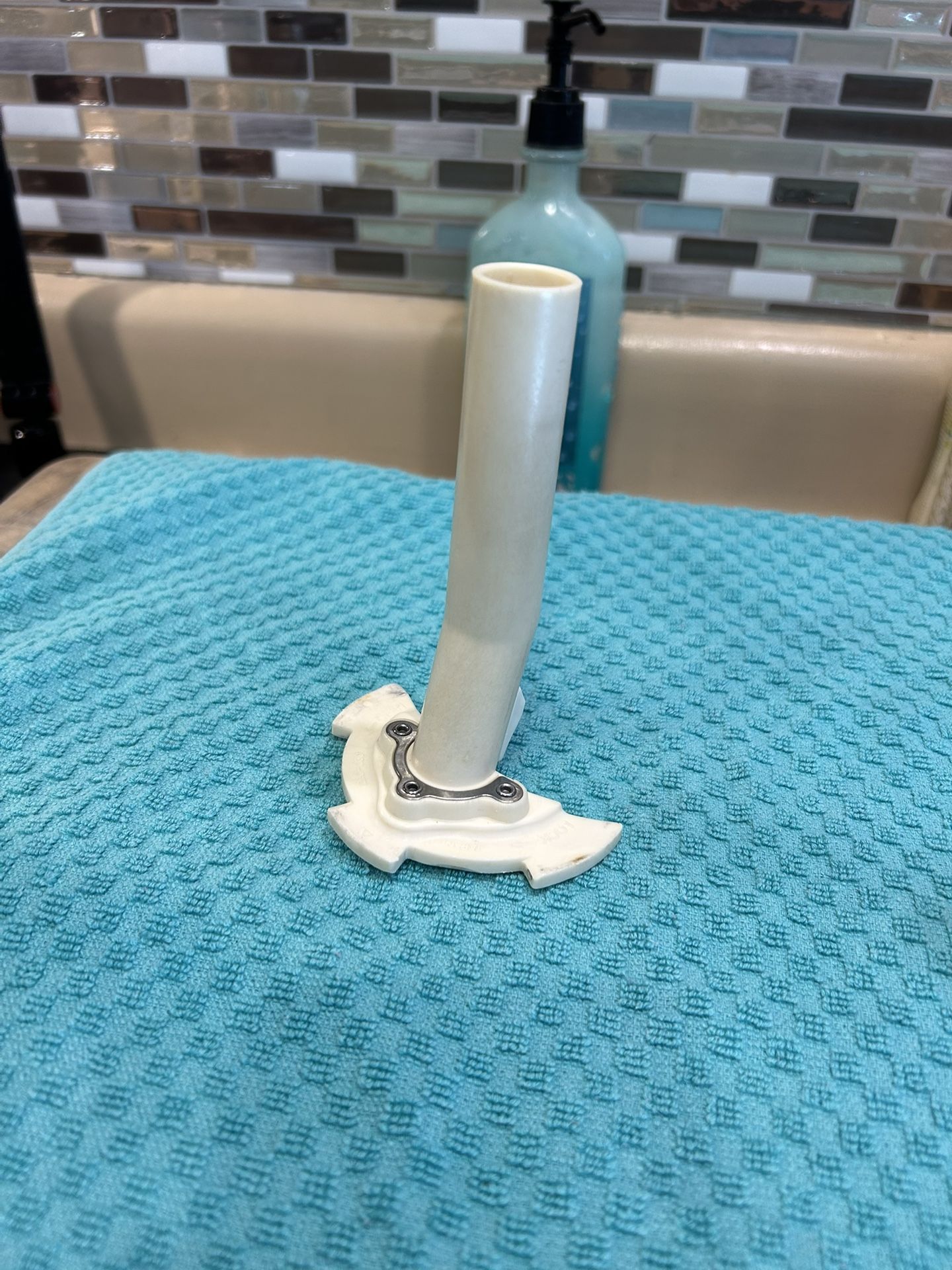 Cuisinart disc stem, DLC – 7/ DLC – 039