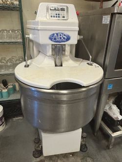 Dough mixer