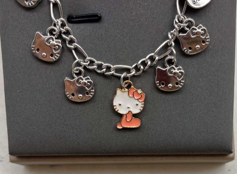 Hello Kitty Charm Bracelet 