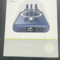 Fast Magnetic Wireless Power Bank 10000 mAh 20W Portable Charger and USB-C