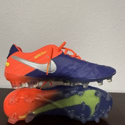 Nike Tiempo 