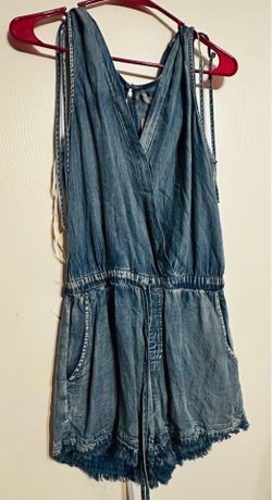 Denim romper/jumpsuit WITH POCKETS!