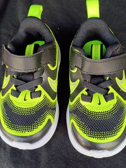 Kids Nike Sneakers Black and Neon Green