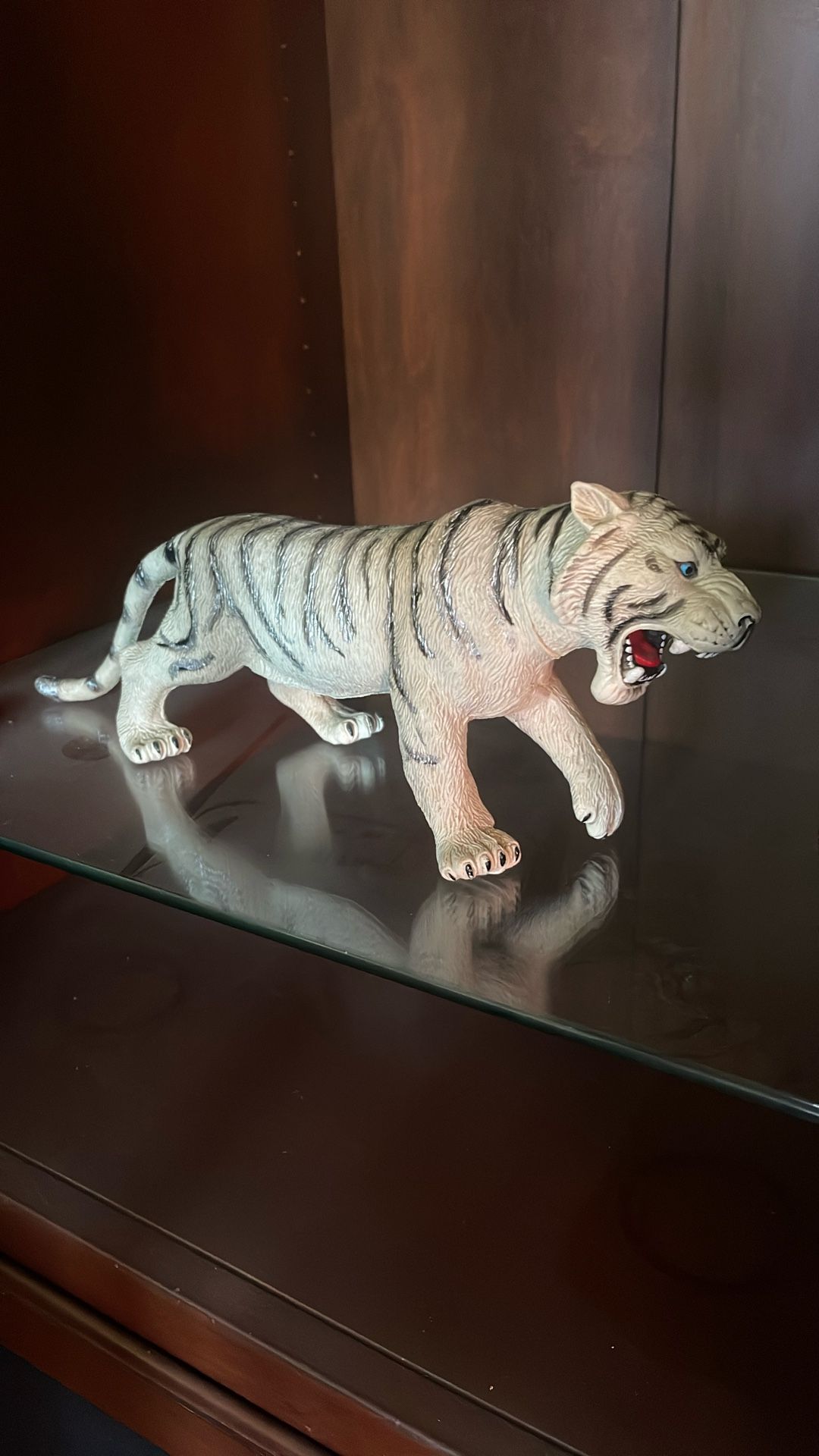 White Tiger Figurine/ statue