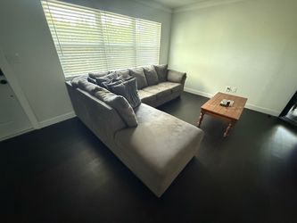 Sectional couch