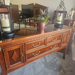 Stanley Furniture Neoclassical Style Cherry Sideboard.