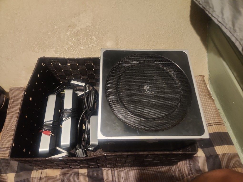 badass surround system for computer or tv. 