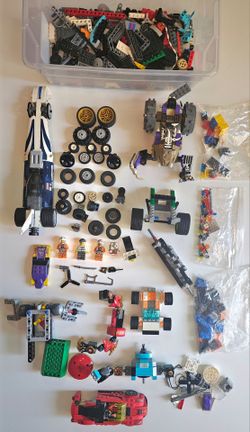 LEGO Bulk Bricks & Pieces Randomly Assorted Incomplete Builds,completed Builds,rare collectible, 
Pick up only 
Selling the whole bundle 
I'm approxim