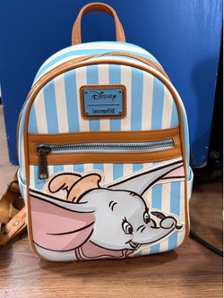 Dumbo Lounge-fly  Backpack