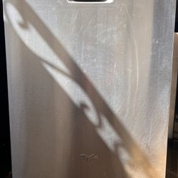 Dish Washer / Sink And Range Hood 