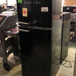 galanz refrigerator for Sale in Dallas, TX - OfferUp