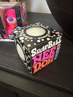 NeeDoh Snowball Crunch