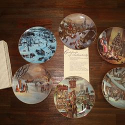 Vintage Christmas Plates