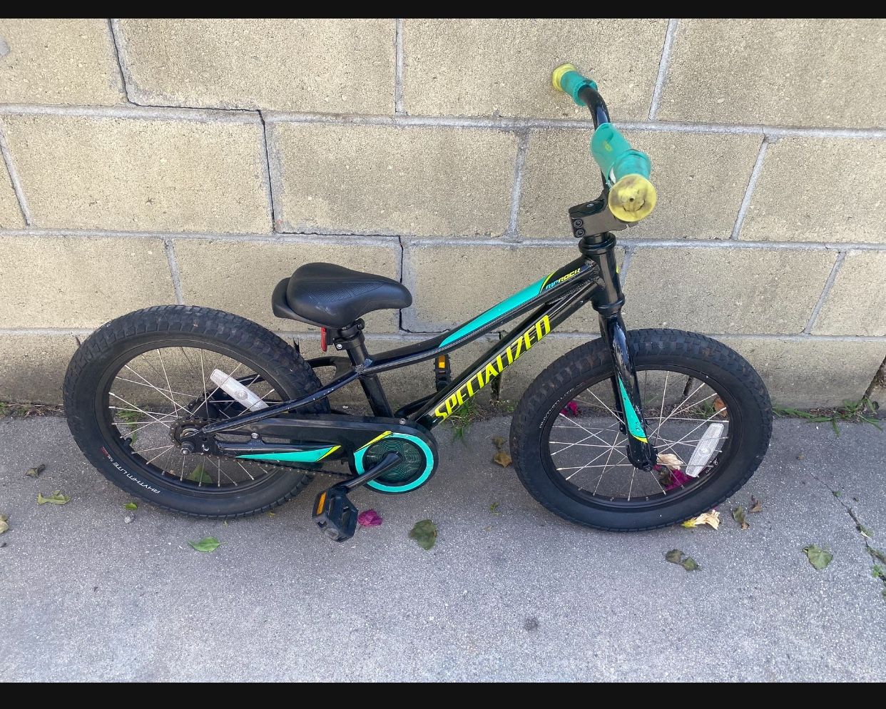 Used specialized rip rock 16 bike kids bike… youth