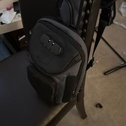 Men’s Sporty Sling Bag 