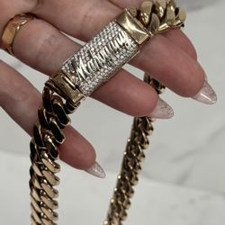 Gold Chain 19”/10k/232.7g 