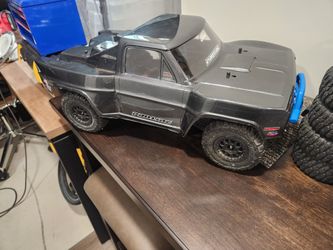 Traxxas slash 2wd vxl with a bunch of upgrades rtr  with new 2s lipo