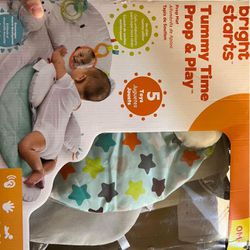 Bright Stars Tummy Time Prop & Play
