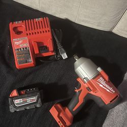 Wrech Milwaukee 3/4 Battery And Charger 