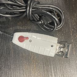 Andis Outliner ll Skeleton 