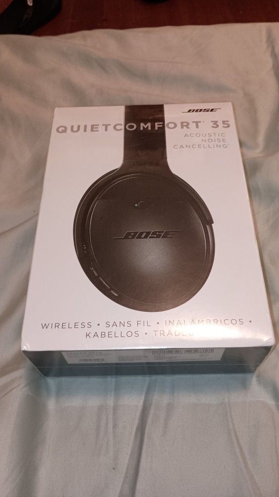 New sealed Authentic Bose Headphones