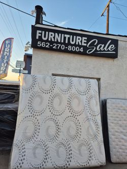 NEW KING SIZE MEMORY FOAM MATTRESS