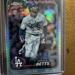 Mookie Betts LA Dodgers Star Topps Chrome Refractor