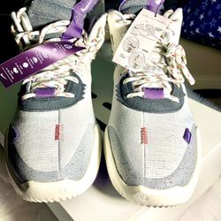 NIKE AIR DELDON size 11 “summit white/smokey Grey(🔥BRAND NEW 🆕 🔥)