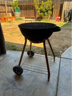 Charcoal grill