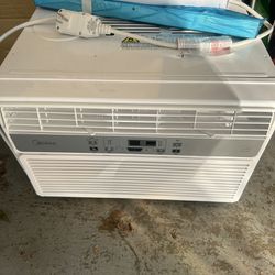 Midea Easy Cool Room Air Conditioner