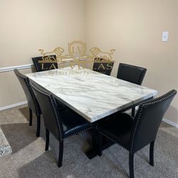 Brand New TANNER DINING GROUP Black 