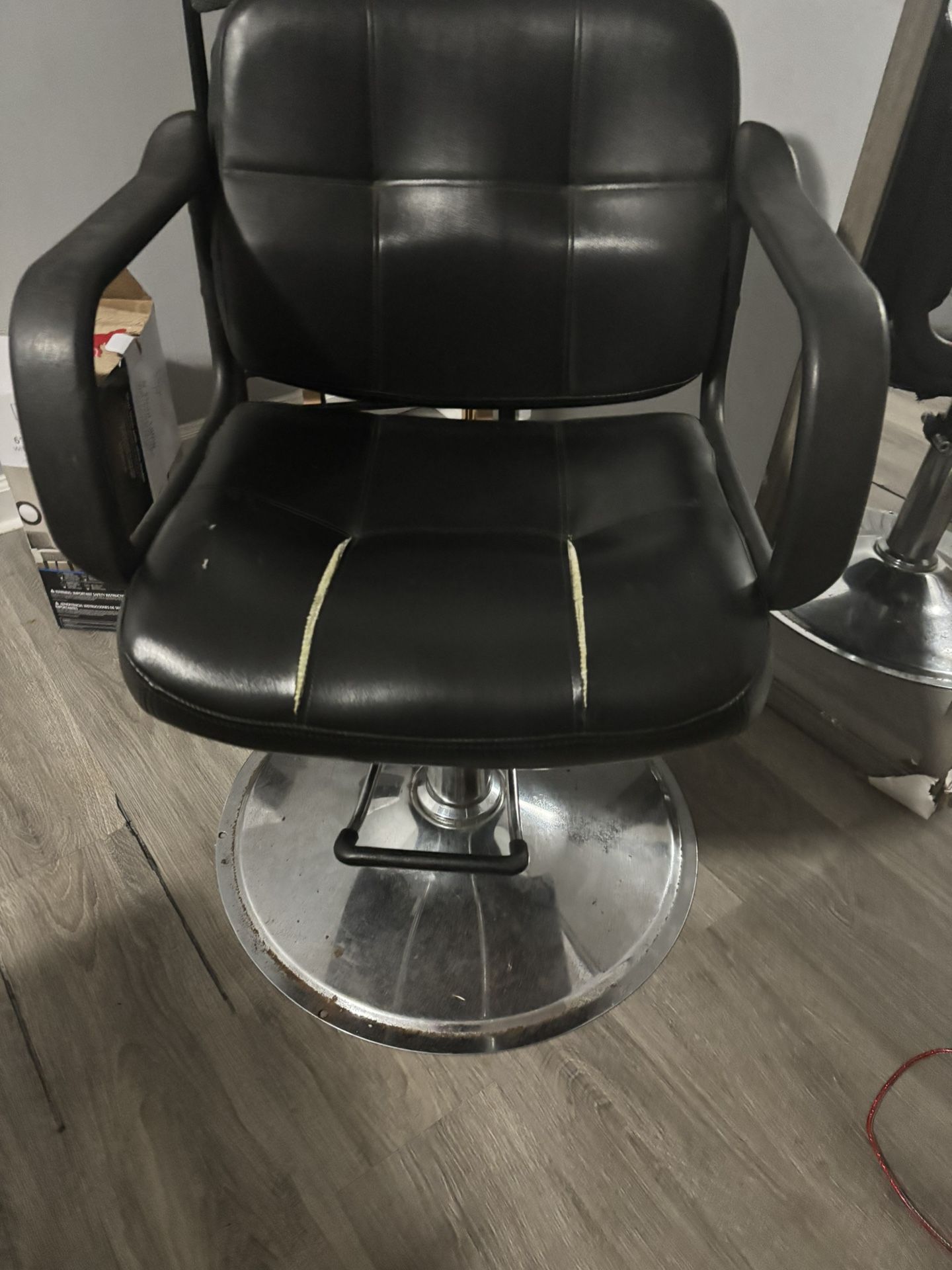 Salon Chair