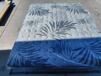 Brand New King Size Sealy Mattress Included Box Spring