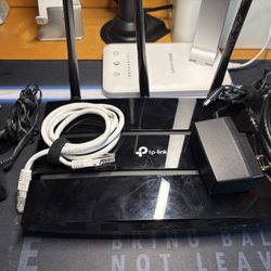 NETGEAR Cable Modem DOCSIS 3.0 and TP-Link AC1900 Smart WiFi Router (Archer A8)