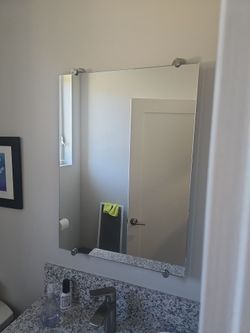 Bathroom vanity gatco Mirror