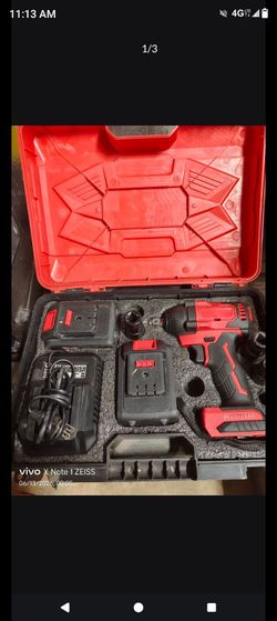 1/2" Impact Wrench with batteries