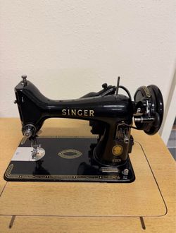 Vintage 1953-Singer 99K sewing machine