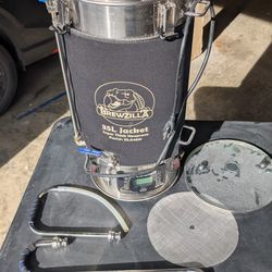 Homebrewing gear: Brewzilla All-in-one Electric brew system.