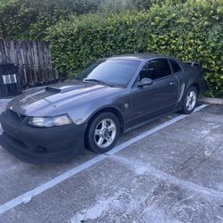 2004 Ford Mustang