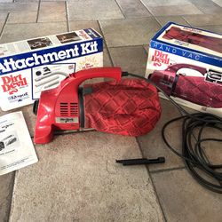 Royal Dirt Devil Hand Vacuum w/ Attachments 
