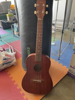 Small Guitar